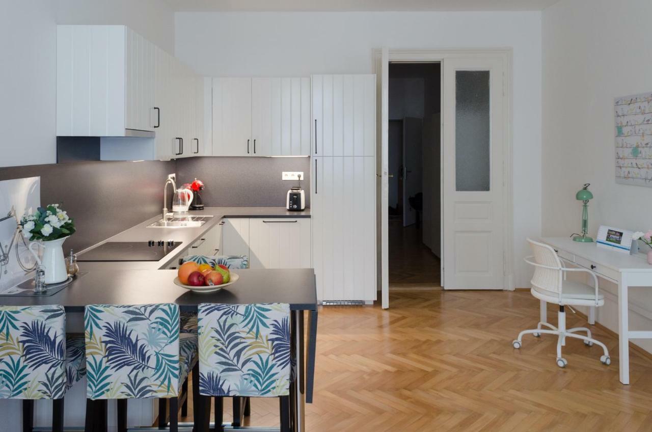 Oltec Apartment Brno Esterno foto
